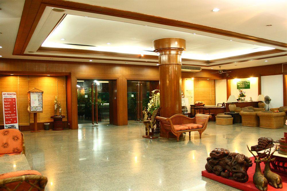 Thapaeplacehotel Chiang Mai Buitenkant foto