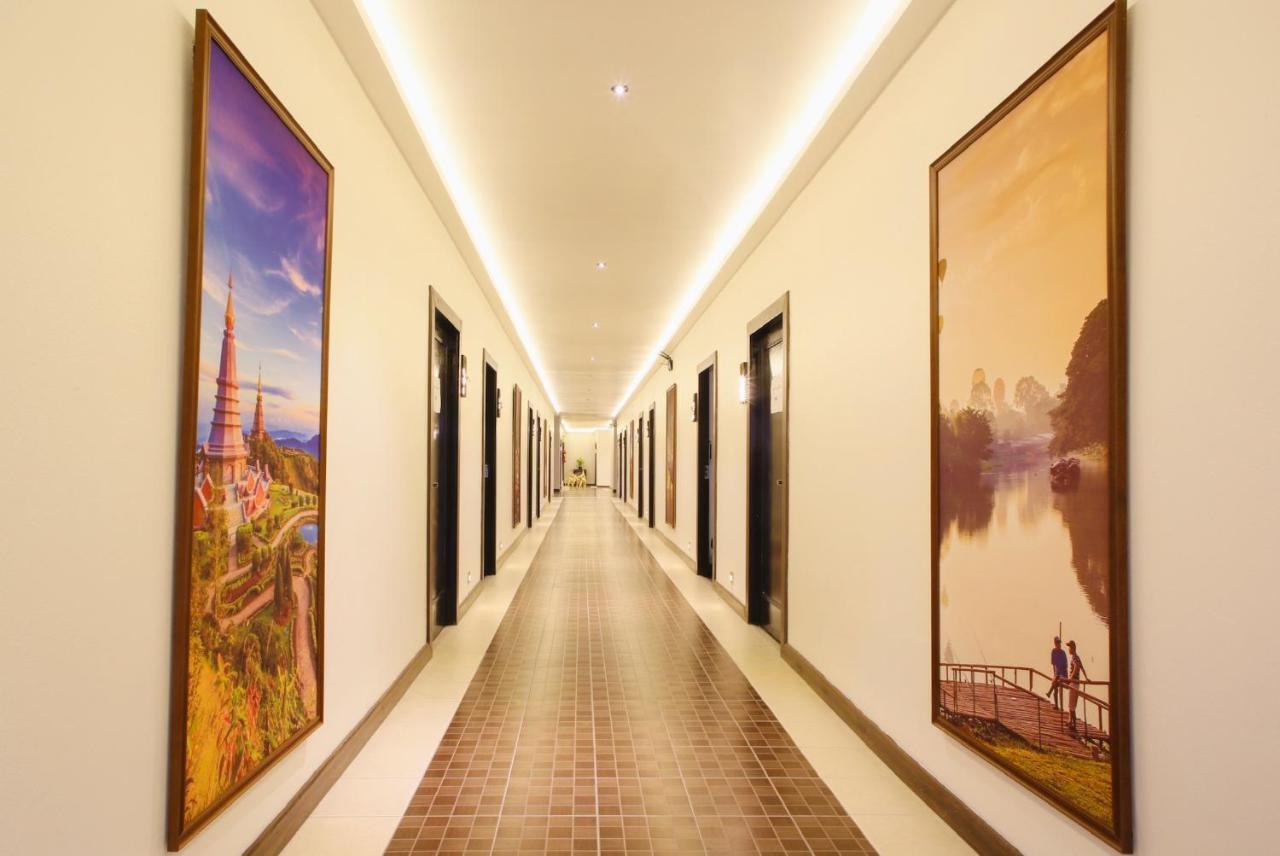 Thapaeplacehotel Chiang Mai Buitenkant foto