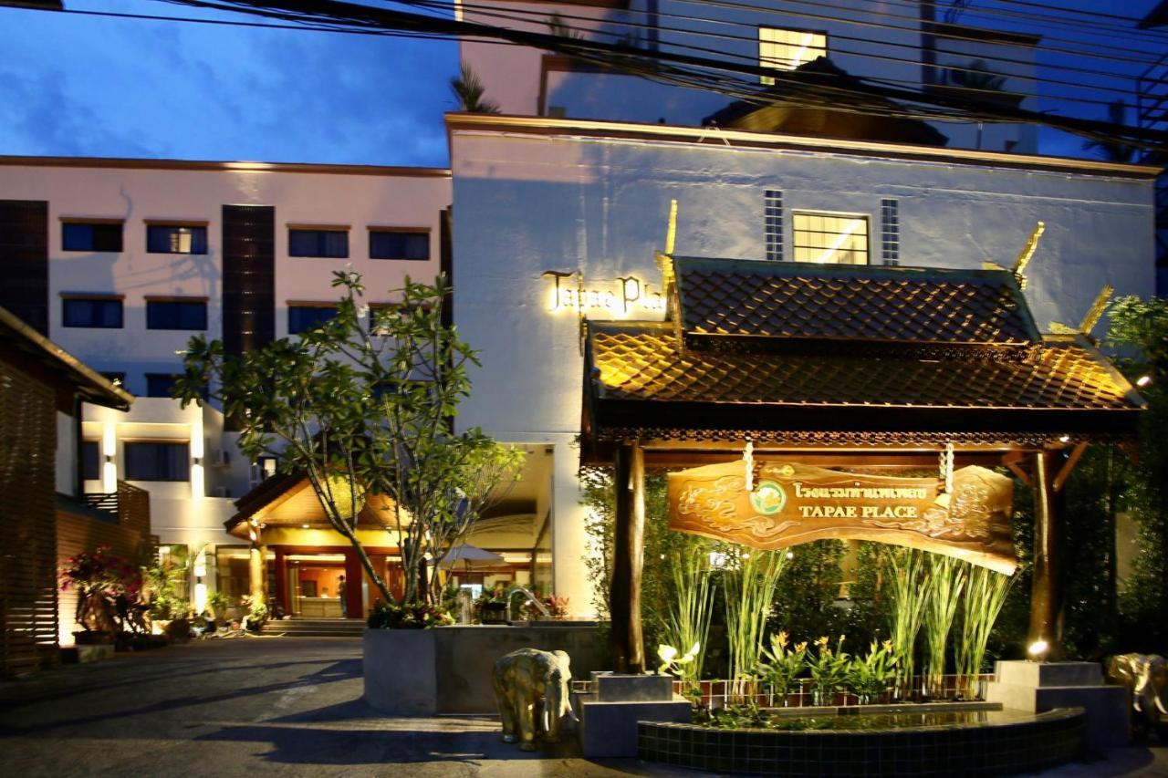 Thapaeplacehotel Chiang Mai Buitenkant foto