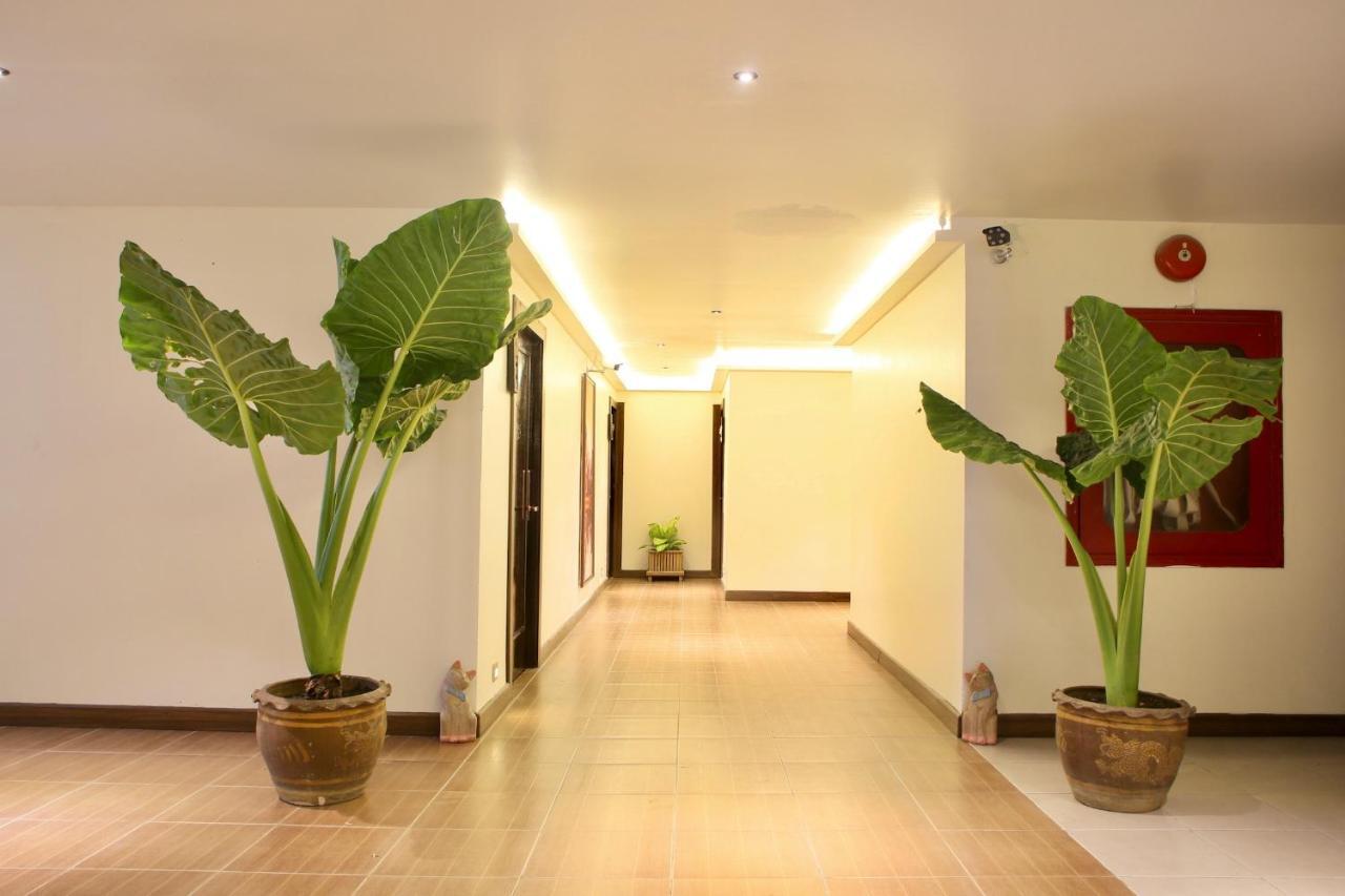 Thapaeplacehotel Chiang Mai Buitenkant foto